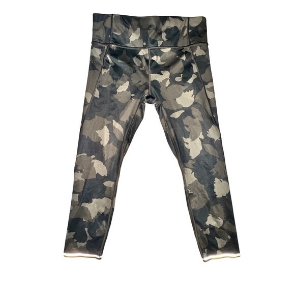 Athleta Run Free Camo 7/8 Tight Womens Size LP Petite Green High Rise Zip Pocket - Picture 1 of 8